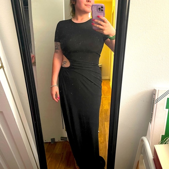 Slitsation Maxi Dress - Picture 4 of 11